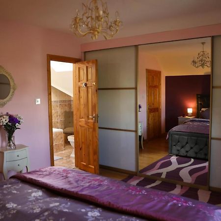 Seascape On The Edge Of Town: 4 Beds All Ensuite. Belmullet Bagian luar foto