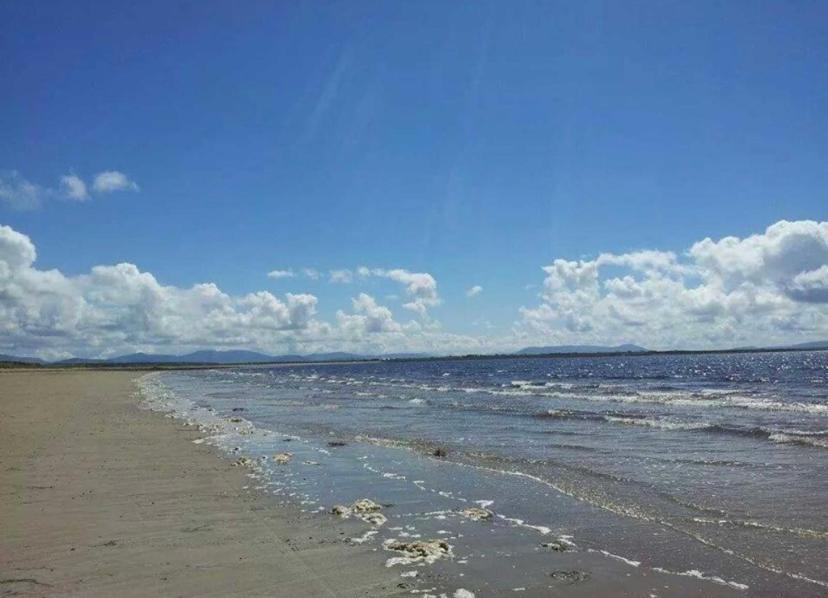 Seascape On The Edge Of Town: 4 Beds All Ensuite. Belmullet Bagian luar foto