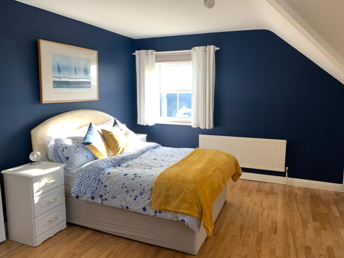 Seascape On The Edge Of Town: 4 Beds All Ensuite. Belmullet Bagian luar foto