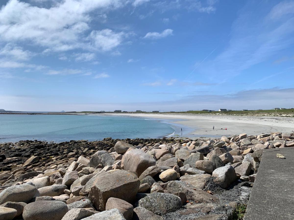 Seascape On The Edge Of Town: 4 Beds All Ensuite. Belmullet Bagian luar foto