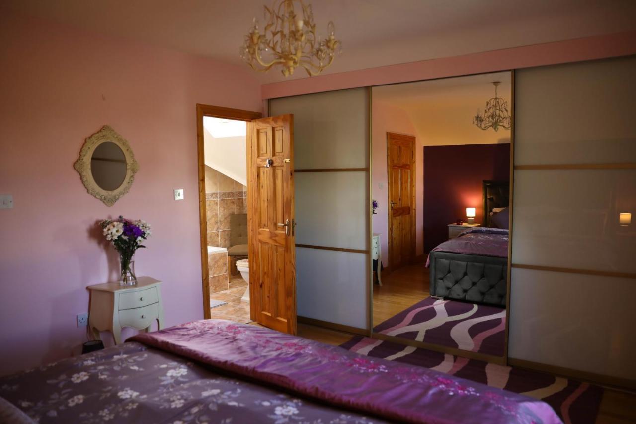 Seascape On The Edge Of Town: 4 Beds All Ensuite. Belmullet Bagian luar foto