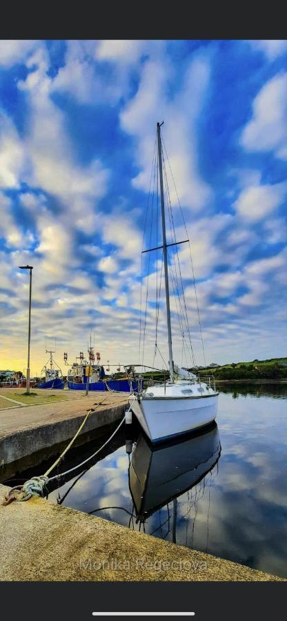 Seascape On The Edge Of Town: 4 Beds All Ensuite. Belmullet Bagian luar foto